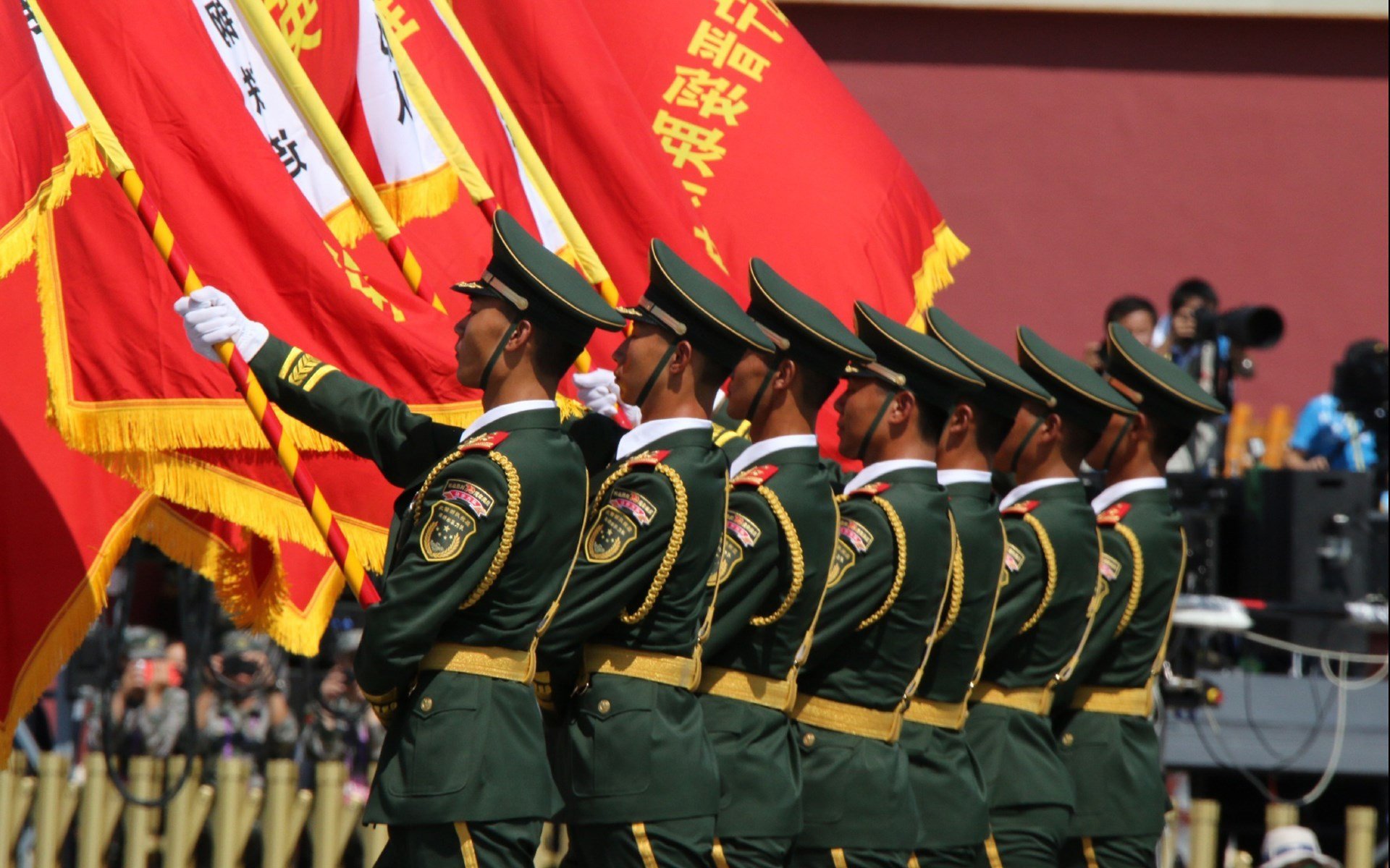 九游下载官网-巴雷特：全黑队背后进攻的灵魂人物，掌控比赛节奏，巴雷特出场