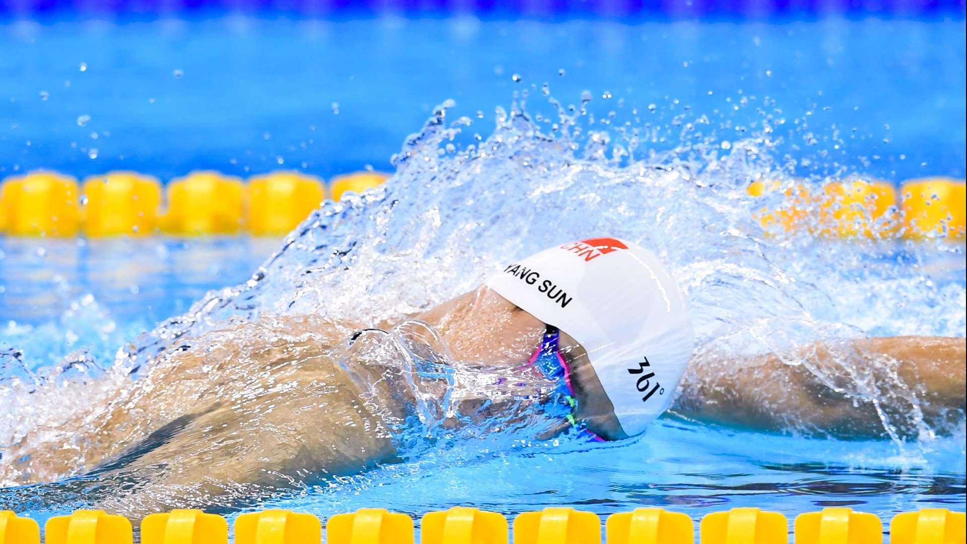 “青少年足球夏令营火热报名，开启梦想之旅”，2020全国青少年足球夏令营比赛视频